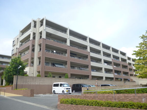 エバーライフヒルズ名島