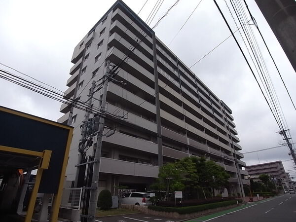 【アンピール博多駅南】外観写真 【アンピール博多駅南】外観写真