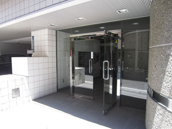 【グランドメゾン麻布一の橋】エントランス 【グランドメゾン麻布一の橋】エントランス