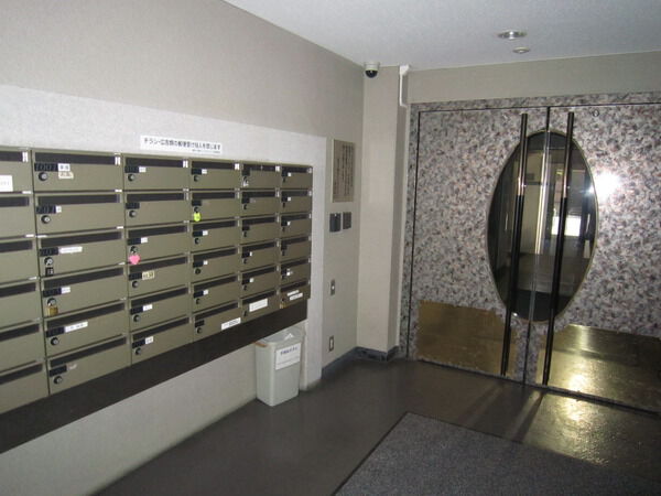 【麻布十番セントラルハイツ】エントランス 【麻布十番セントラルハイツ】エントランス