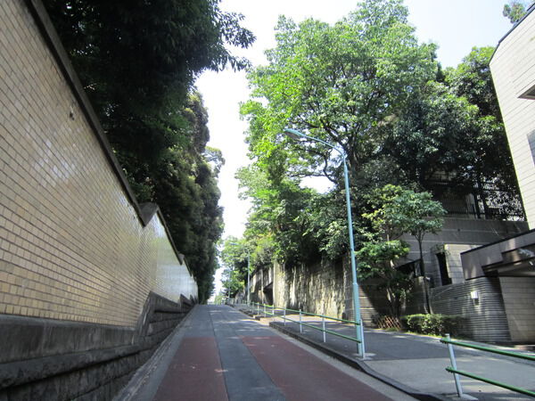 【ディアホームズ三田】前面道路 【ディアホームズ三田】前面道路