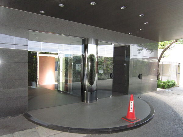 【藤和南麻布ホームズ】エントランス