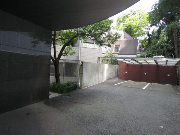 【藤和南麻布ホームズ】エントランス