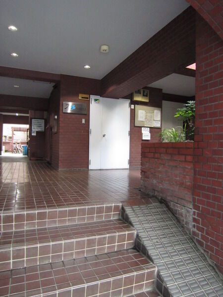 【エクレール南麻布】エントランス