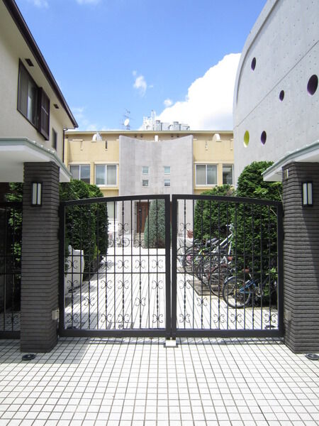 【セボン南麻布】エントランス