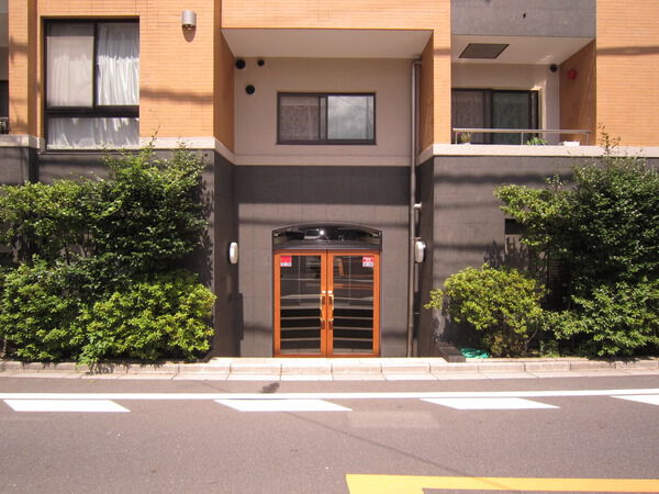 【ジェイパーク南麻布】エントランス