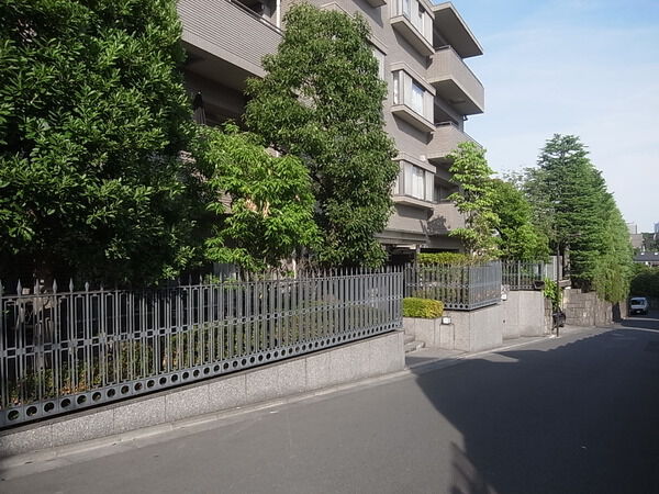 【エルコモド元麻布】外観写真2 【エルコモド元麻布】外観写真2