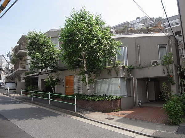 【コープ野村六本木2】前面道路1 【コープ野村六本木2】前面道路1