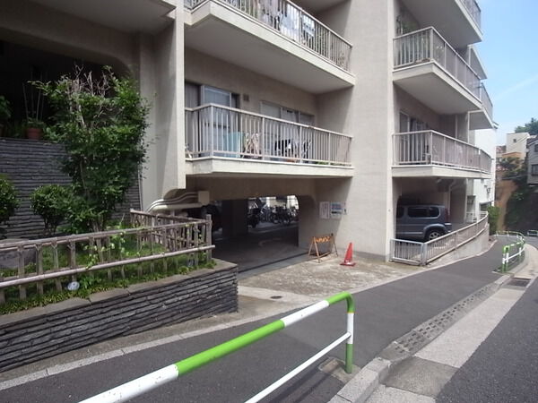 ヴィラロイヤル文京西片 3枚目 ヴィラロイヤル文京西片