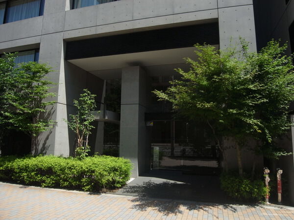 【T-puente】エントランス