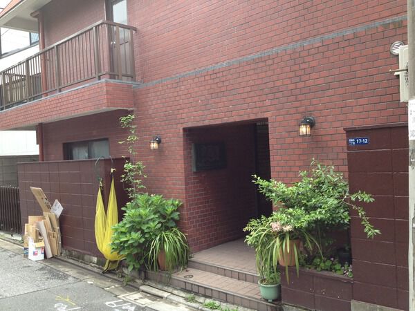 【ライオンズマンション西麻布】エントランス