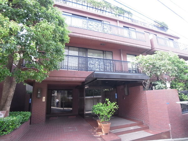 ドムス南麻布・東館