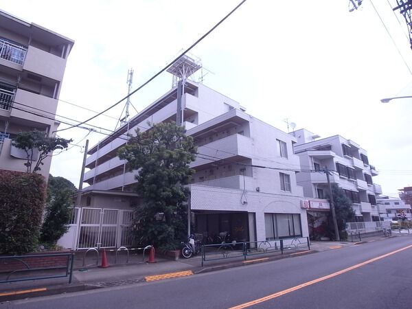 【アマドリア豪徳寺】外観