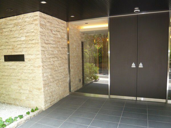 【ザ・パークハウス経堂】エンントランス 【ザ・パークハウス経堂】エンントランス