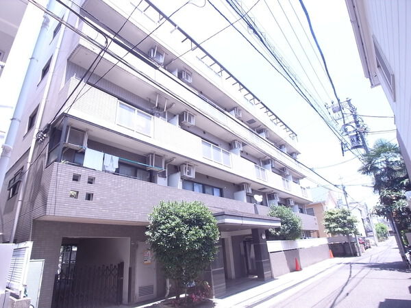 【ロイヤルパレス世田谷上町】外観