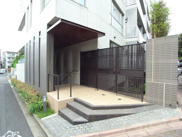 【パークハウス砧ペイザージュ】エントランス