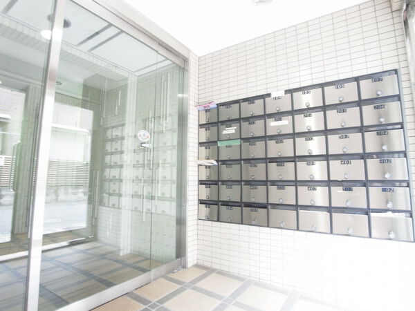 【藤和シティコープ祖師谷】エントランス 【藤和シティコープ祖師谷】エントランス