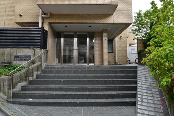 マートルコート新宿ガーデンハウス