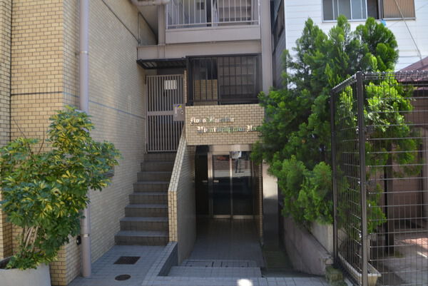 ライオンズマンション西新宿第８