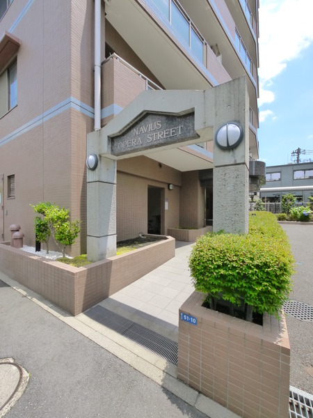 ナビウスオペラ通り