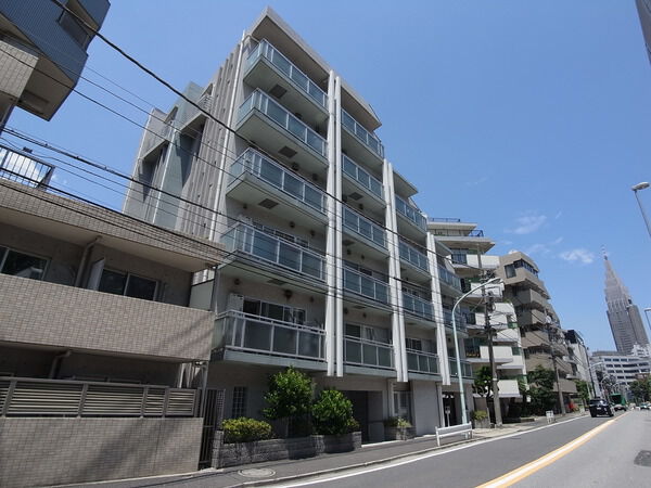 【D’クラディアイヴァン代々木参宮橋】建物外観