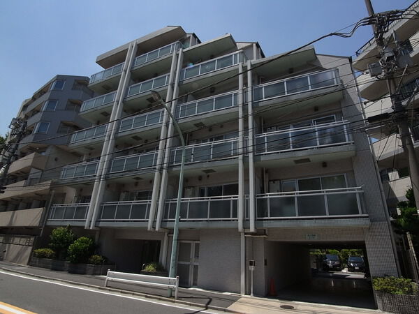 【D’クラディアイヴァン代々木参宮橋】建物外観