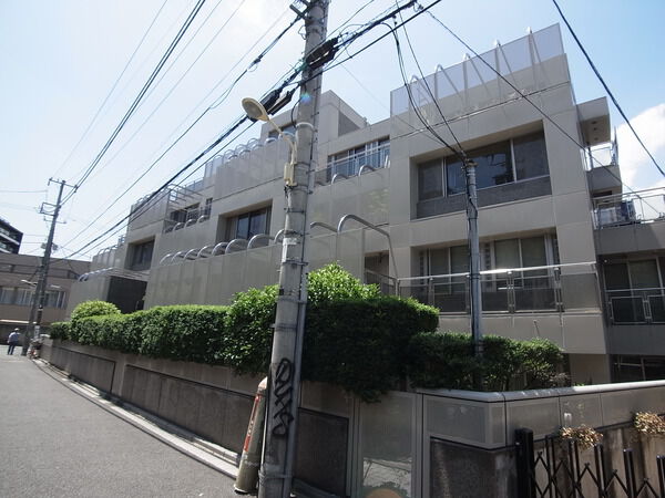 【グランドメゾン参宮橋】建物外観