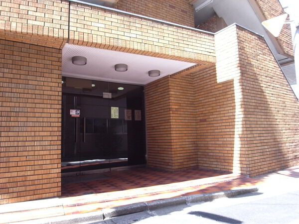 【タウンハイツ松原】エントランス 【タウンハイツ松原】エントランス