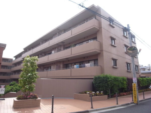 【ファミール明大前】外観 【ファミール明大前】外観