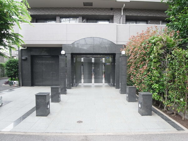 【プロスペアー笹塚】エントランス