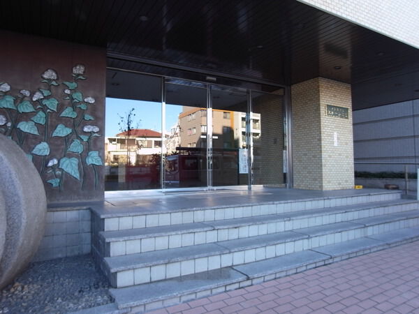【マンションストーンミル】エントランス