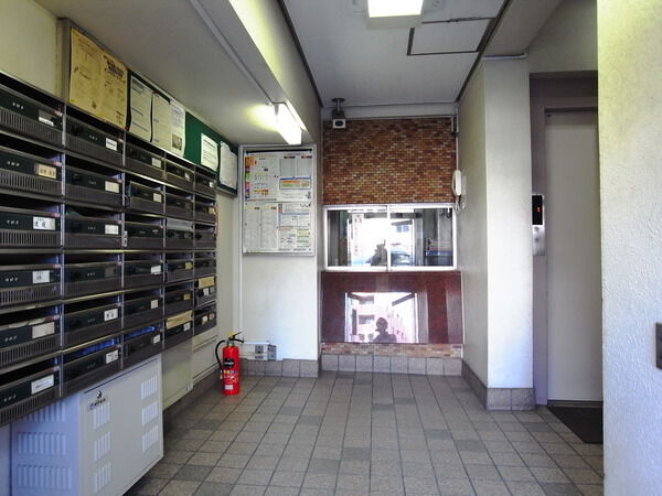 【中野坂上マンション】エントランス