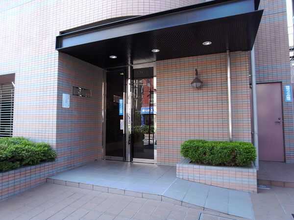 【ウィライブ中野富士見町】エントランス