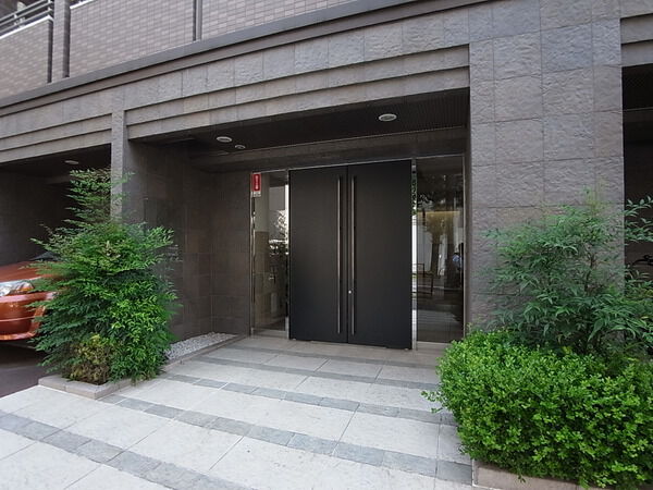 【シュロス中野】エントランス 【シュロス中野】エントランス