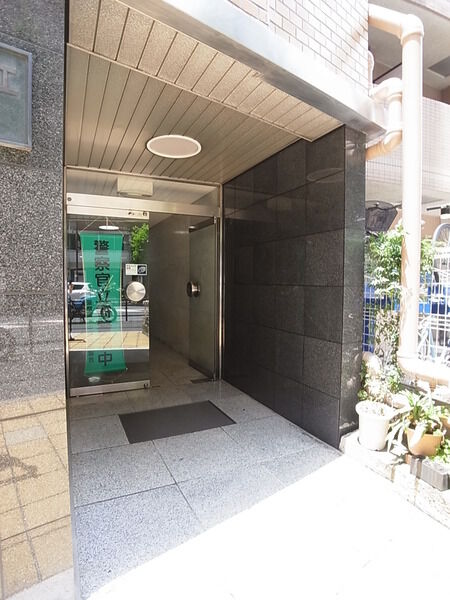 【メゾンジュリエ】エントランス 【メゾンジュリエ】エントランス