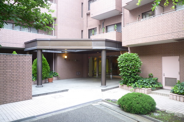 【サーパス南烏山】エントランス 【サーパス南烏山】エントランス