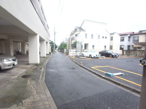 【チサンマンション北沢】前面道路