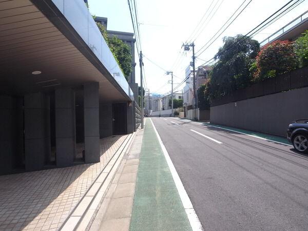 【シティハウス世田谷代田】前面道路１