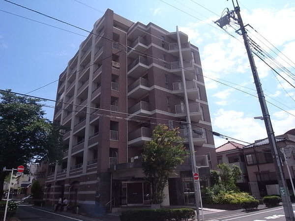 【アンビシャス綾瀬】外観写真