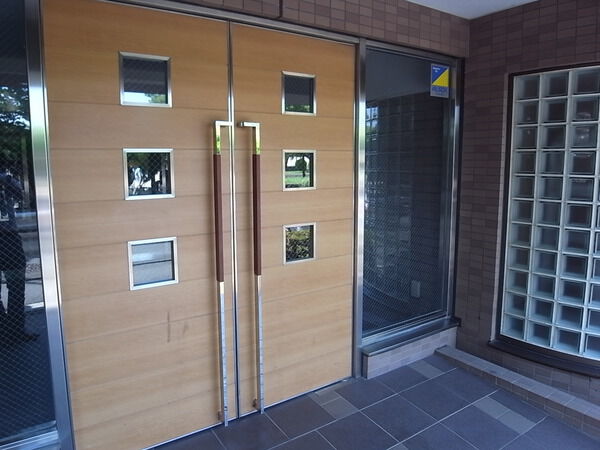 【藤和シティホームズ北綾瀬駅前】エントランス 【藤和シティホームズ北綾瀬駅前】エントランス