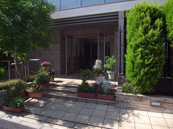 【ミオカステーロ北綾瀬】エントランス 【ミオカステーロ北綾瀬】エントランス