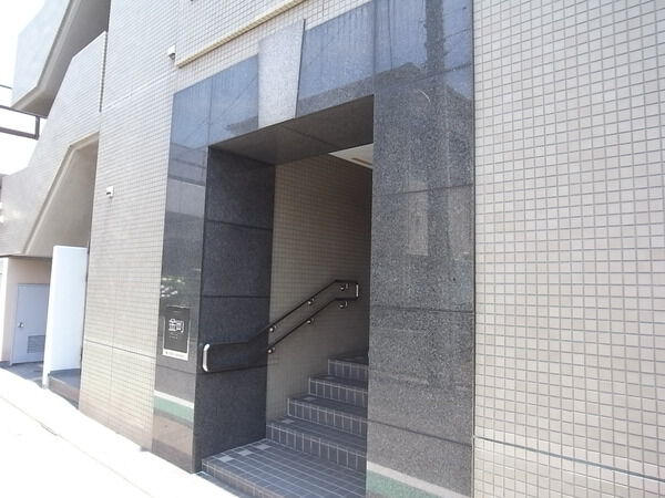 【コスモ金町グランコート】エントランス