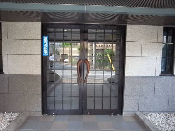 【ライオンズマンション柴又帝釈天前】エントランス 【ライオンズマンション柴又帝釈天前】エントランス