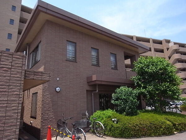 【コスモタウン金町】エントランス