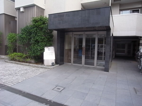 【ミオカステーロ堀切菖蒲園】エントランス