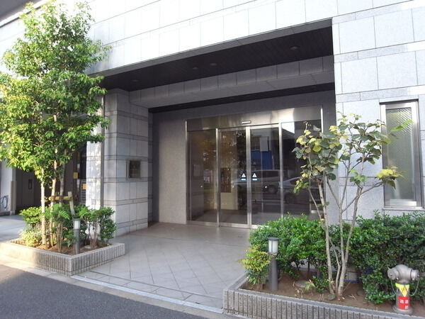 【ドルフ船堀リベルタ】エントランス