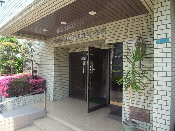 【ニックハイム立石渋江公園】エントランス