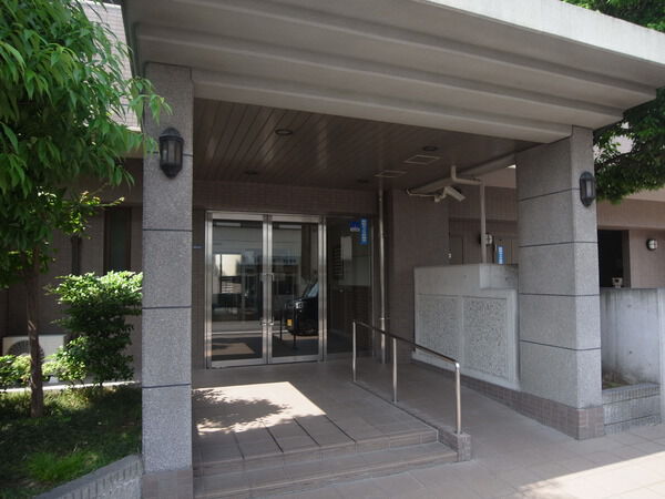 【レクセルマンション四つ木第2】エントランス