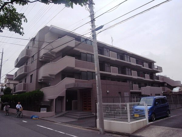 【クレストコート篠崎】外観