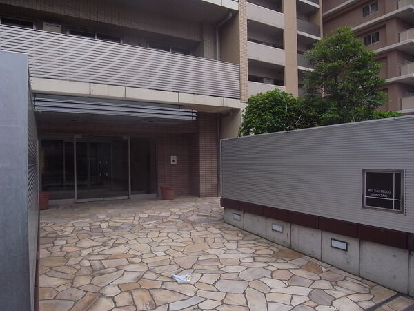 【ミオカステーロ篠崎】エントランス 【ミオカステーロ篠崎】エントランス